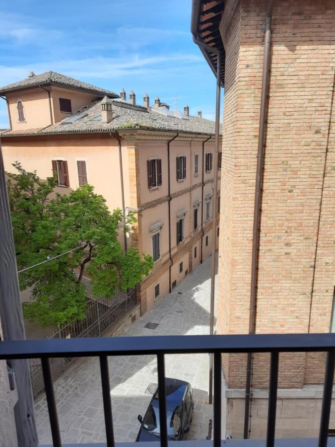 Bed and Breakfast L'Inferno Di Dante Gubbio Exterior foto